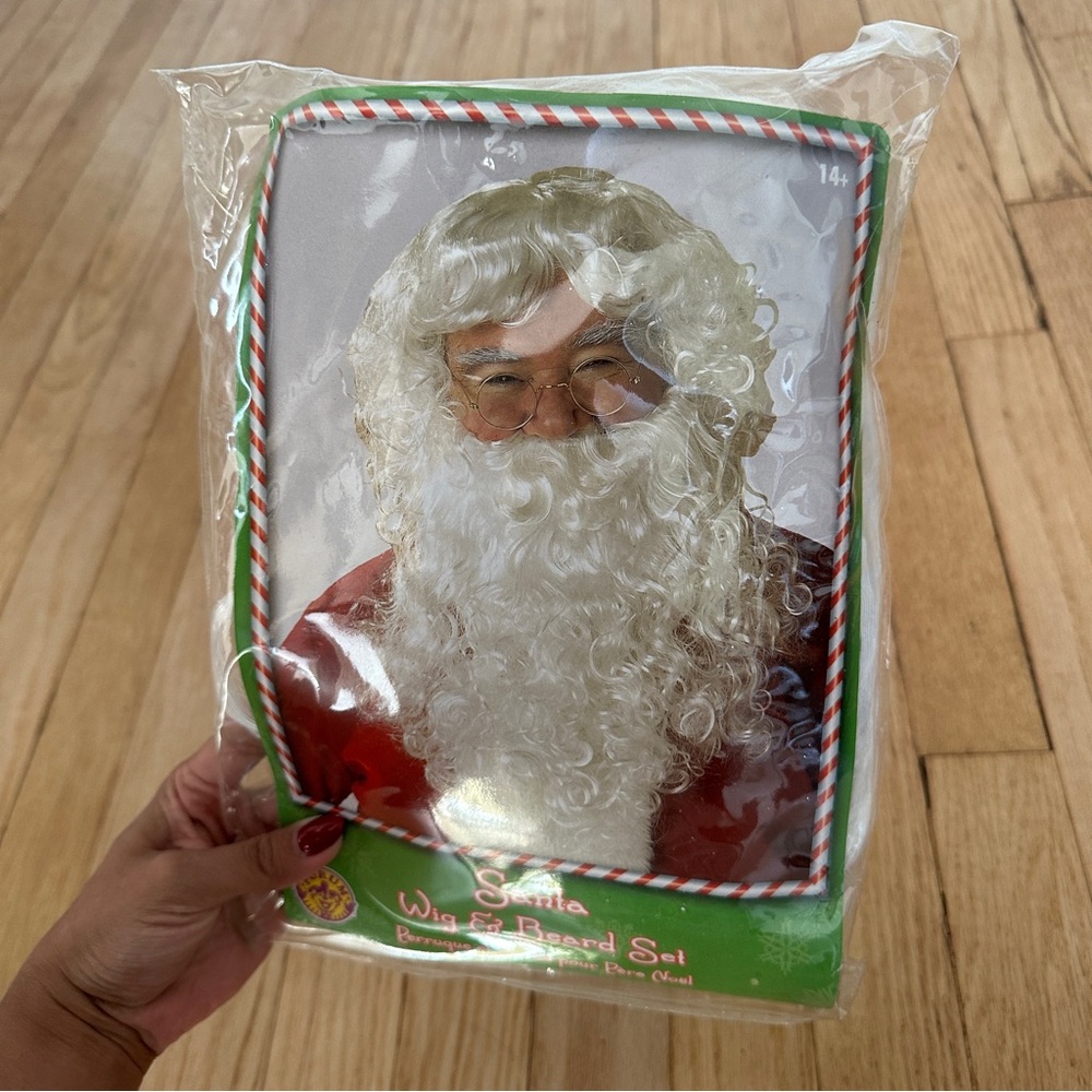 NWT Santa wig and beard set